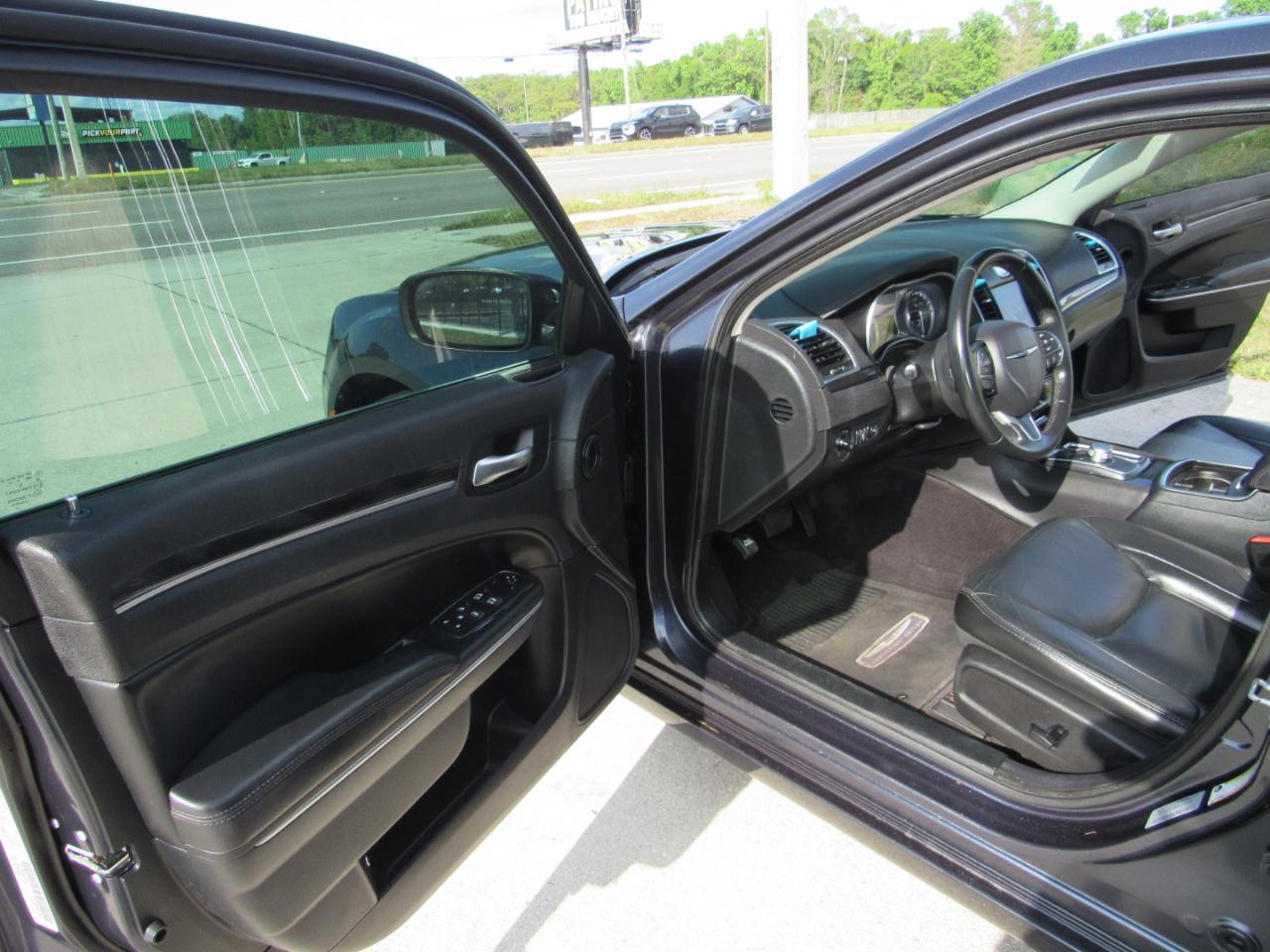 Chrysler 300 4dr Sdn Anniversary Edition AWD 2016