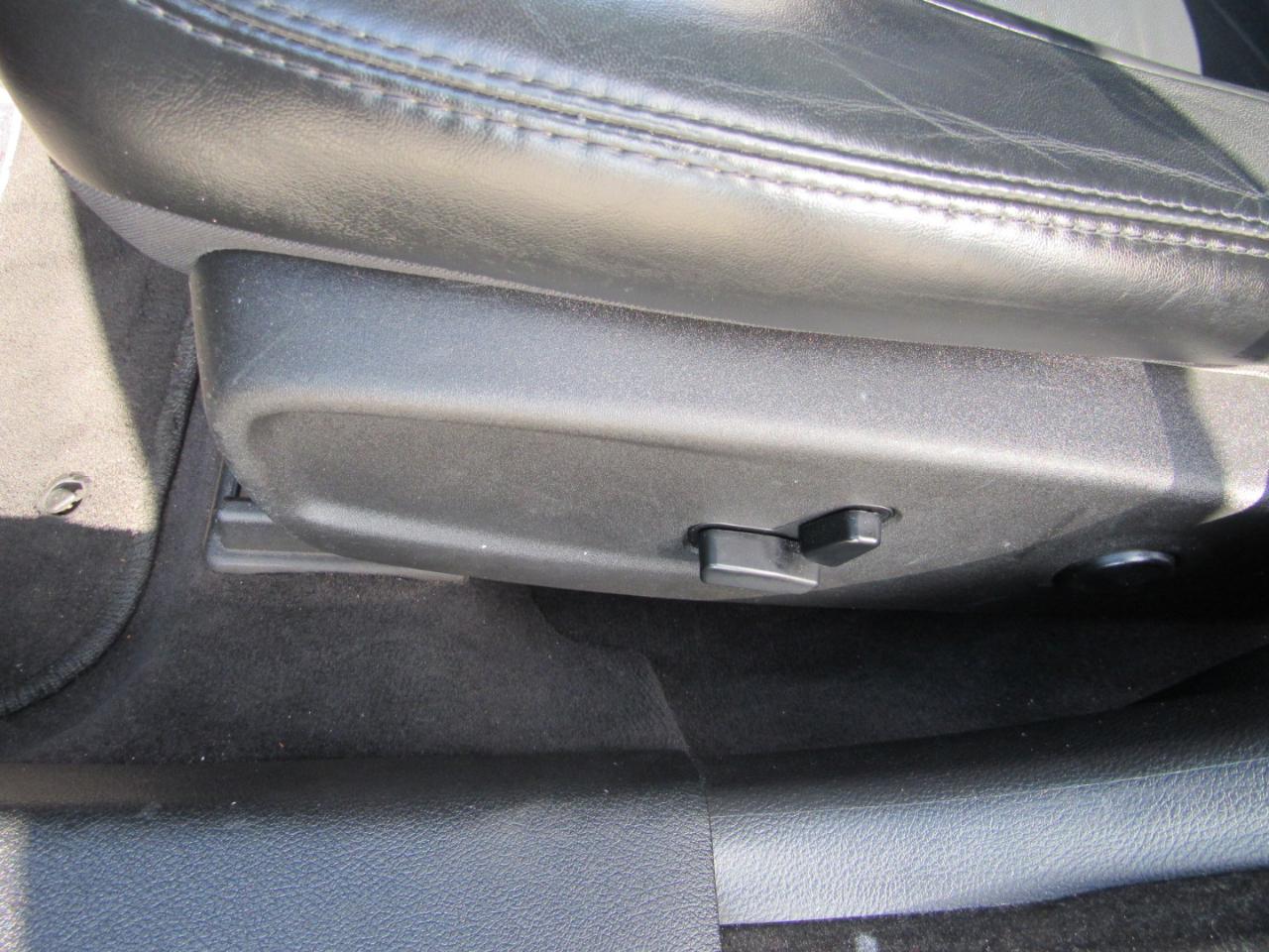 Chrysler 300 4dr Sdn Anniversary Edition AWD 2016