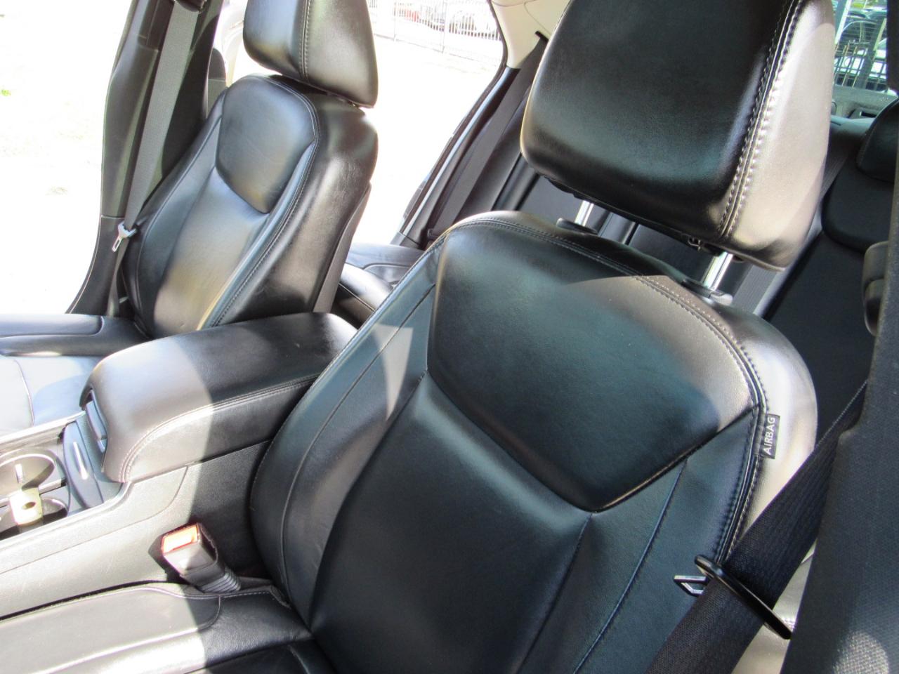 Chrysler 300 4dr Sdn Anniversary Edition AWD 2016