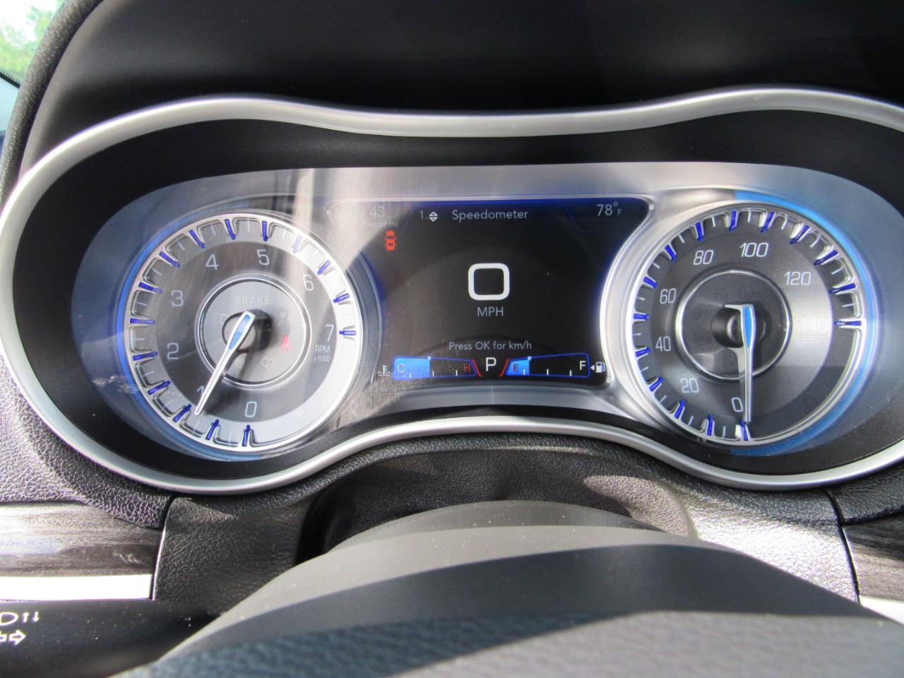 Chrysler 300 4dr Sdn Anniversary Edition AWD 2016