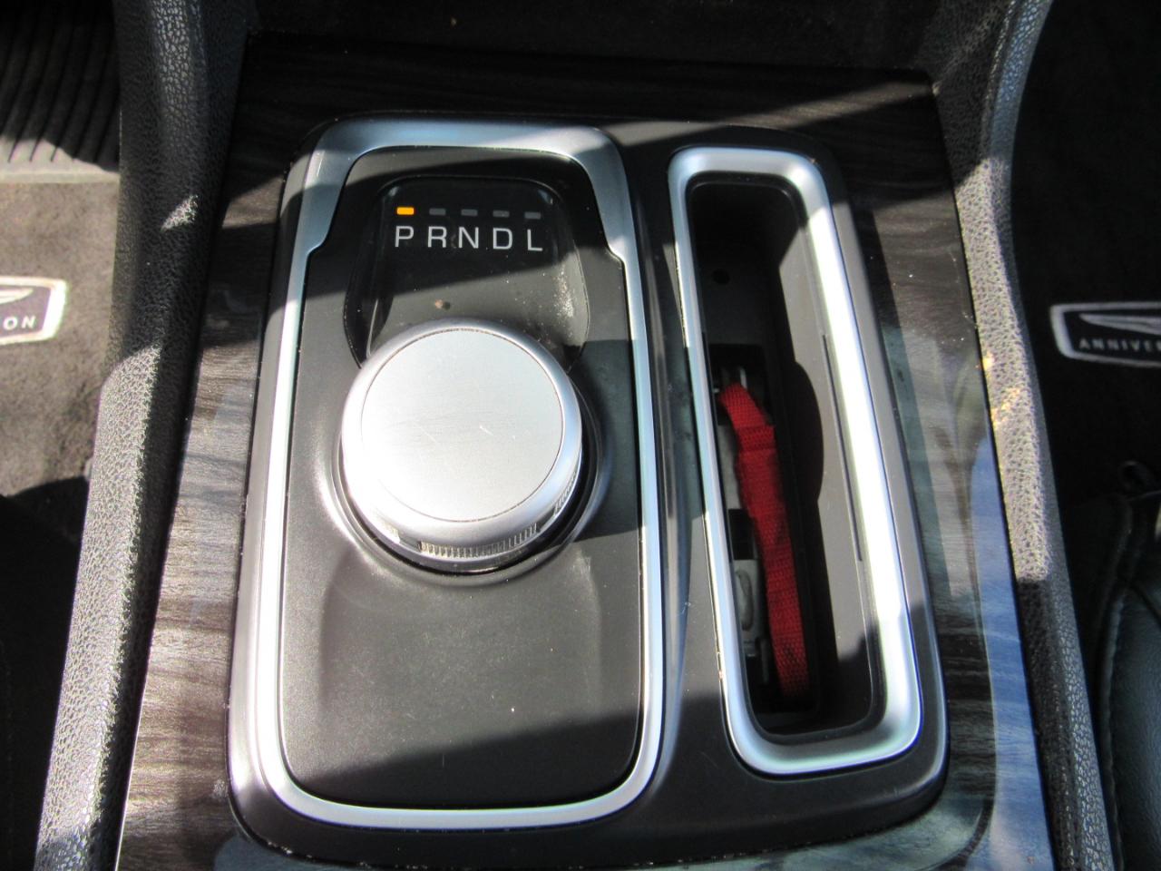 Chrysler 300 4dr Sdn Anniversary Edition AWD 2016