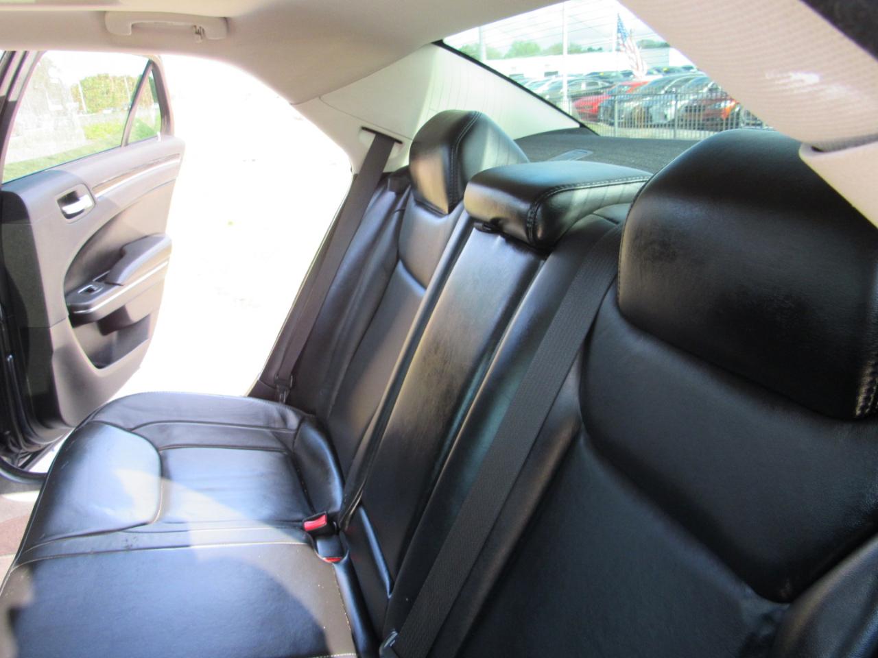 Chrysler 300 4dr Sdn Anniversary Edition AWD 2016