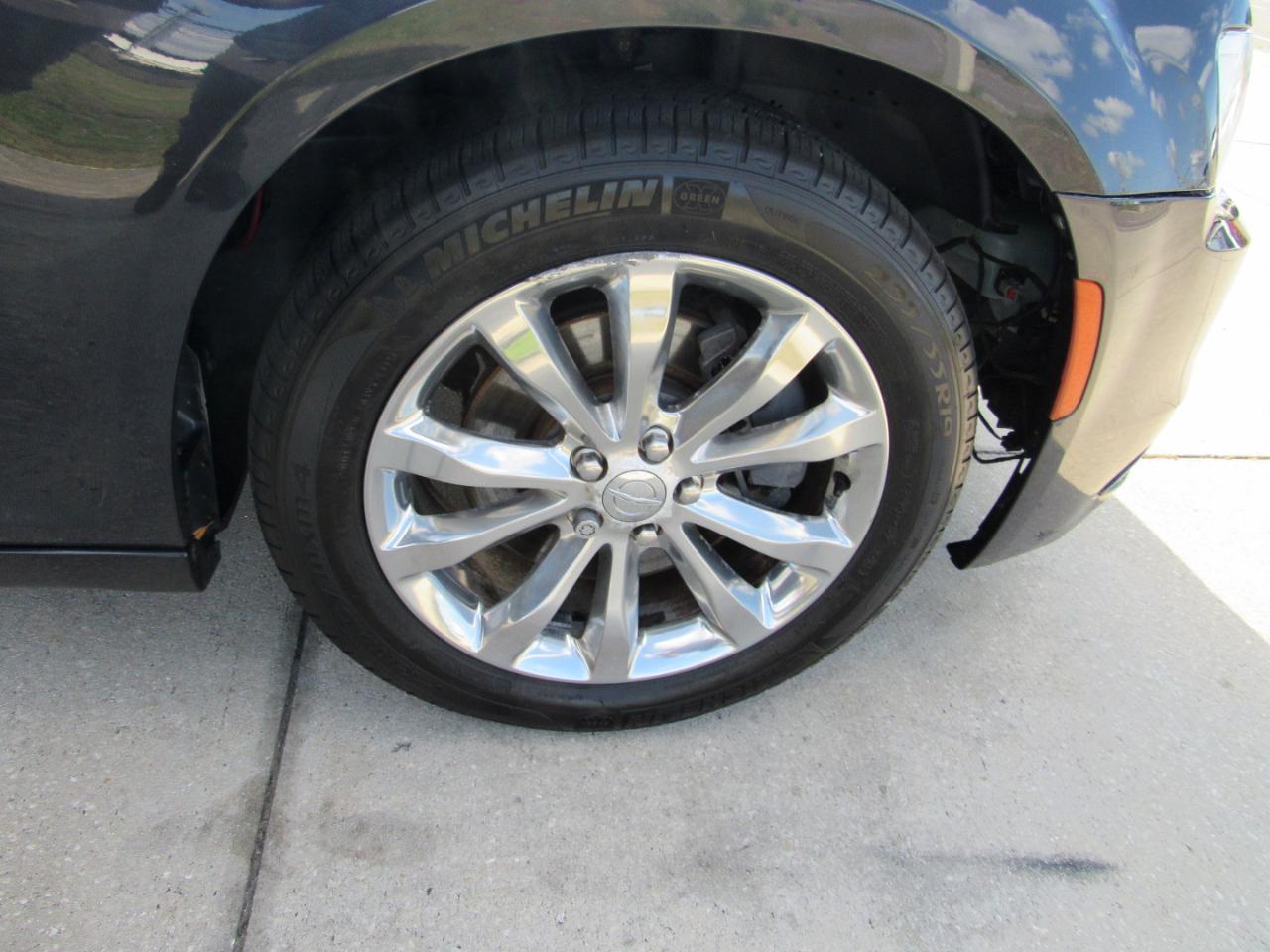 Chrysler 300 4dr Sdn Anniversary Edition AWD 2016