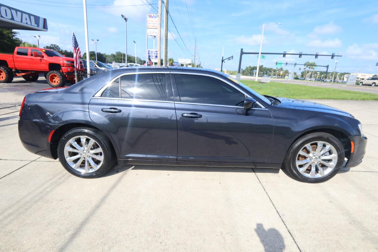 Chrysler 300 4dr Sdn Anniversary Edition AWD 2016
