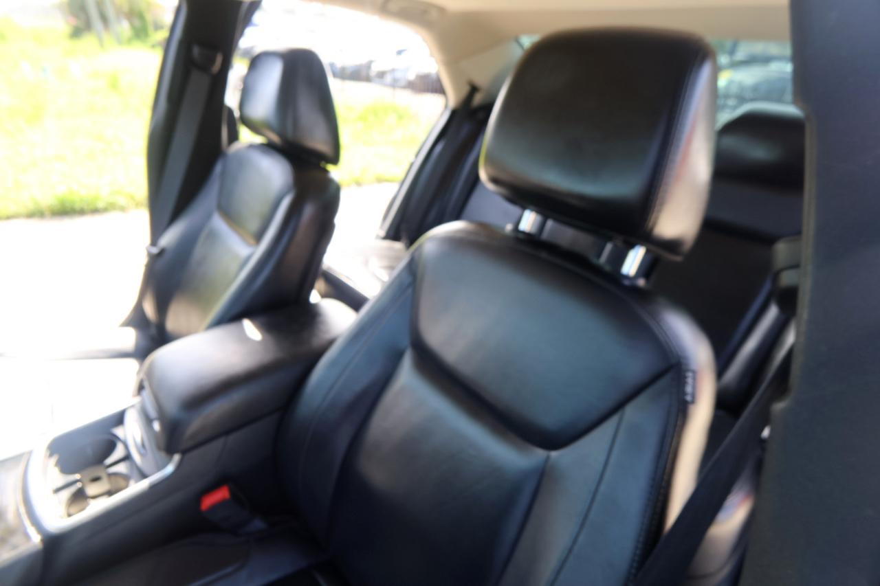 Chrysler 300 4dr Sdn Anniversary Edition AWD 2016