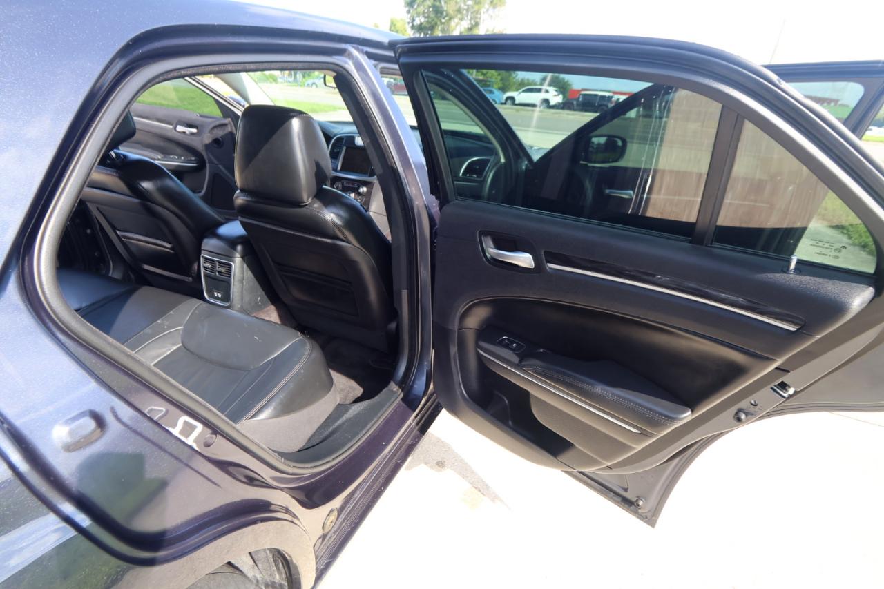 Chrysler 300 4dr Sdn Anniversary Edition AWD 2016