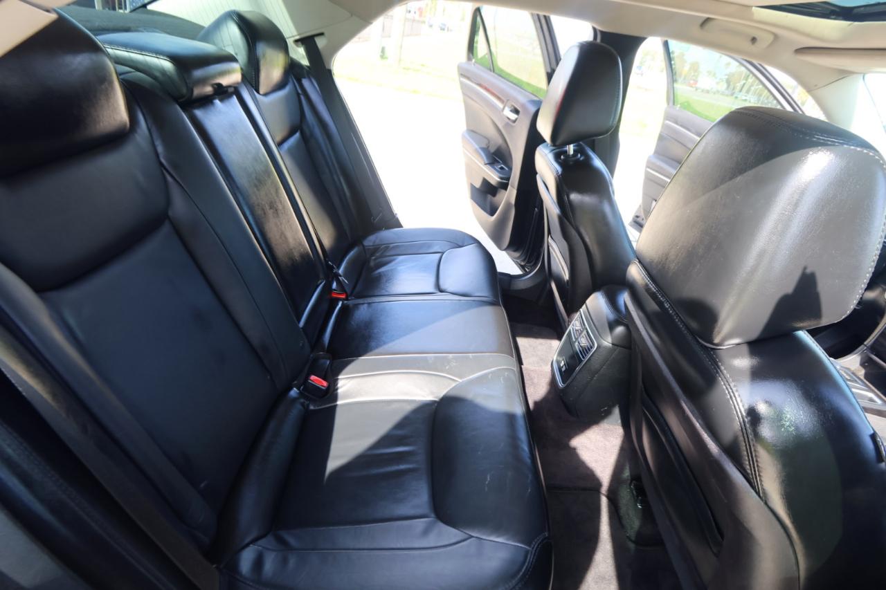 Chrysler 300 4dr Sdn Anniversary Edition AWD 2016