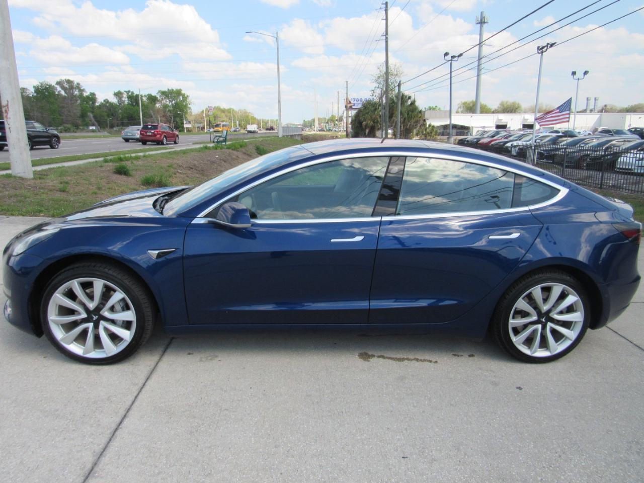 Tesla Model 3 Long Range Battery RWD 2018