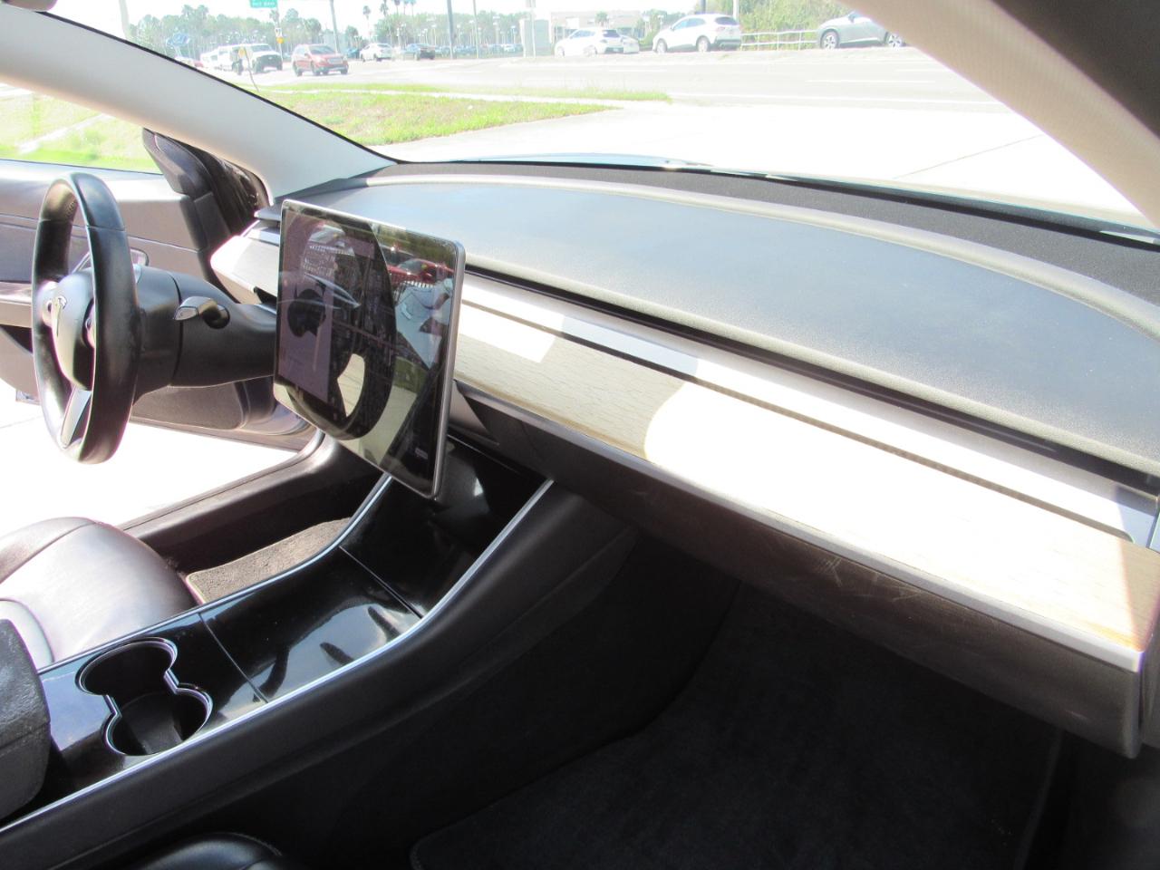 Tesla Model 3 Long Range Battery RWD 2018