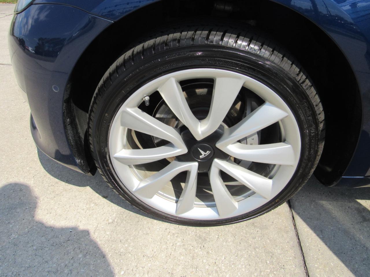 Tesla Model 3 Long Range Battery RWD 2018