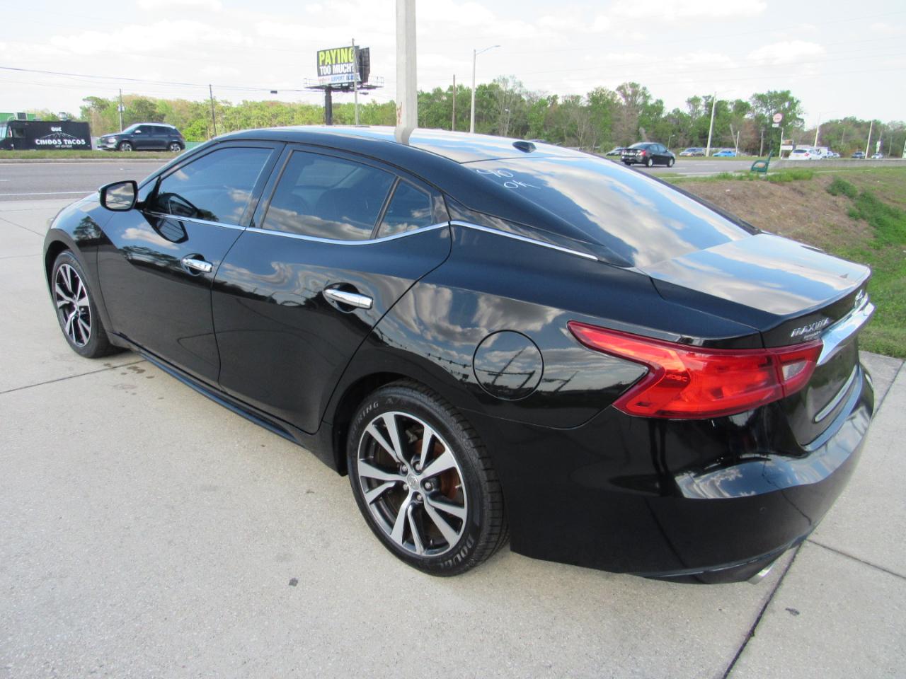 Nissan Maxima SV 3.5L 2018