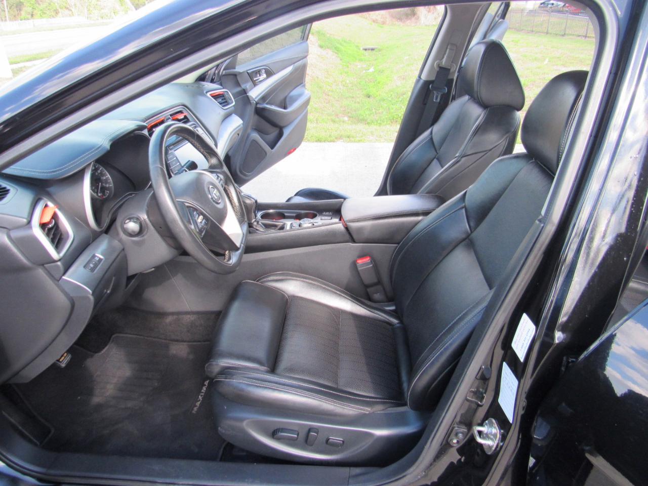 Nissan Maxima SV 3.5L 2018