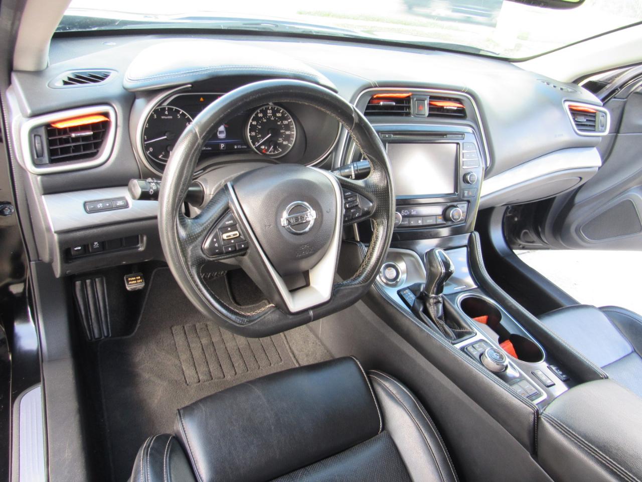 Nissan Maxima SV 3.5L 2018