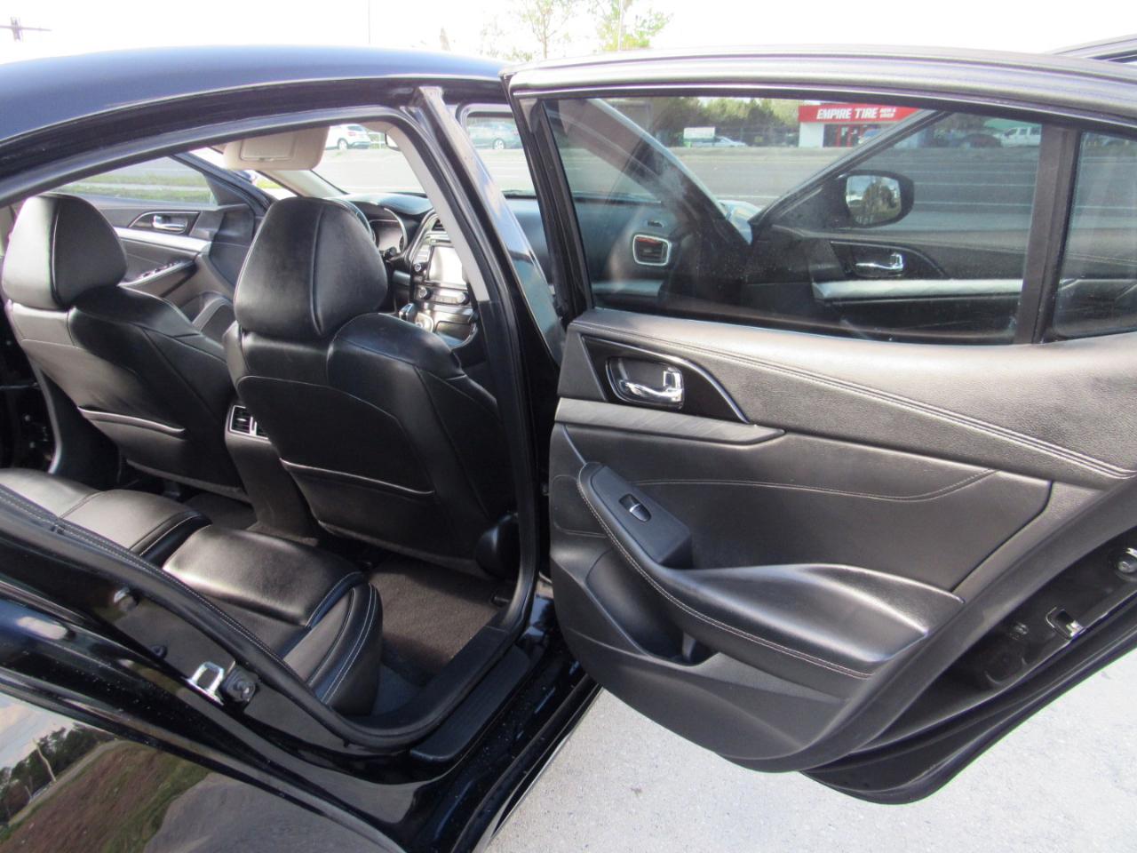 Nissan Maxima SV 3.5L 2018