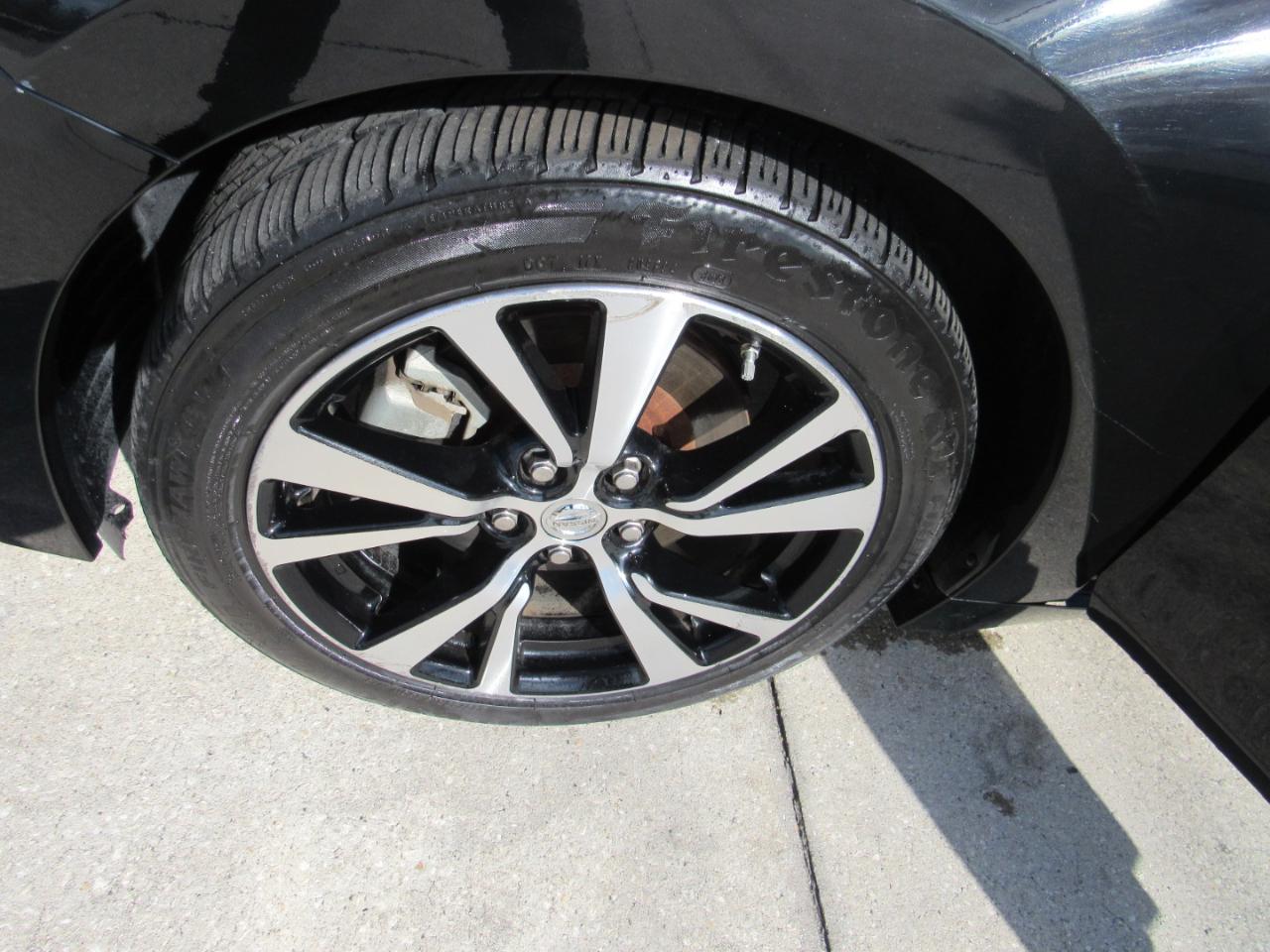 Nissan Maxima SV 3.5L 2018