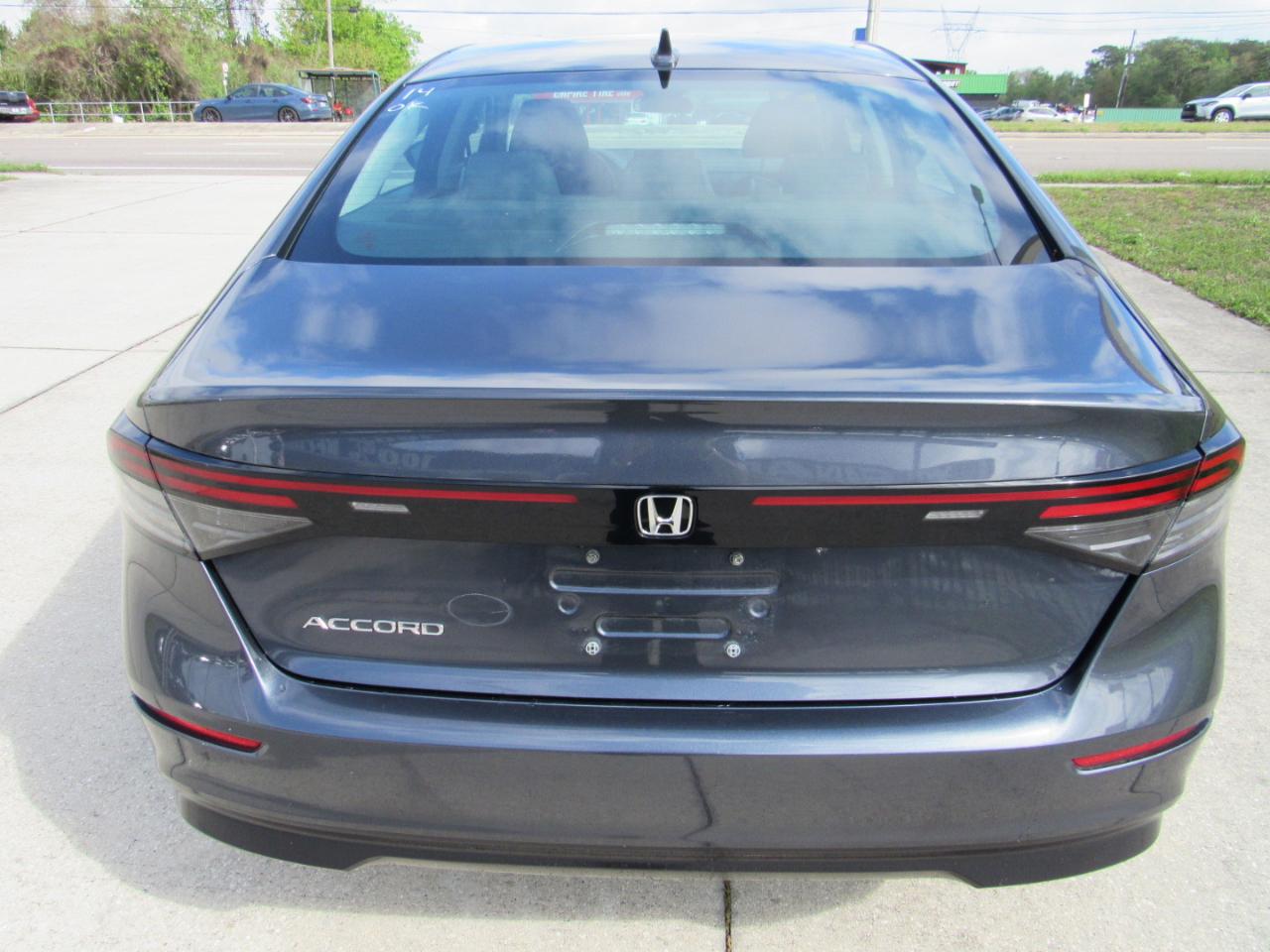 Honda Accord Sedan LX CVT 2024