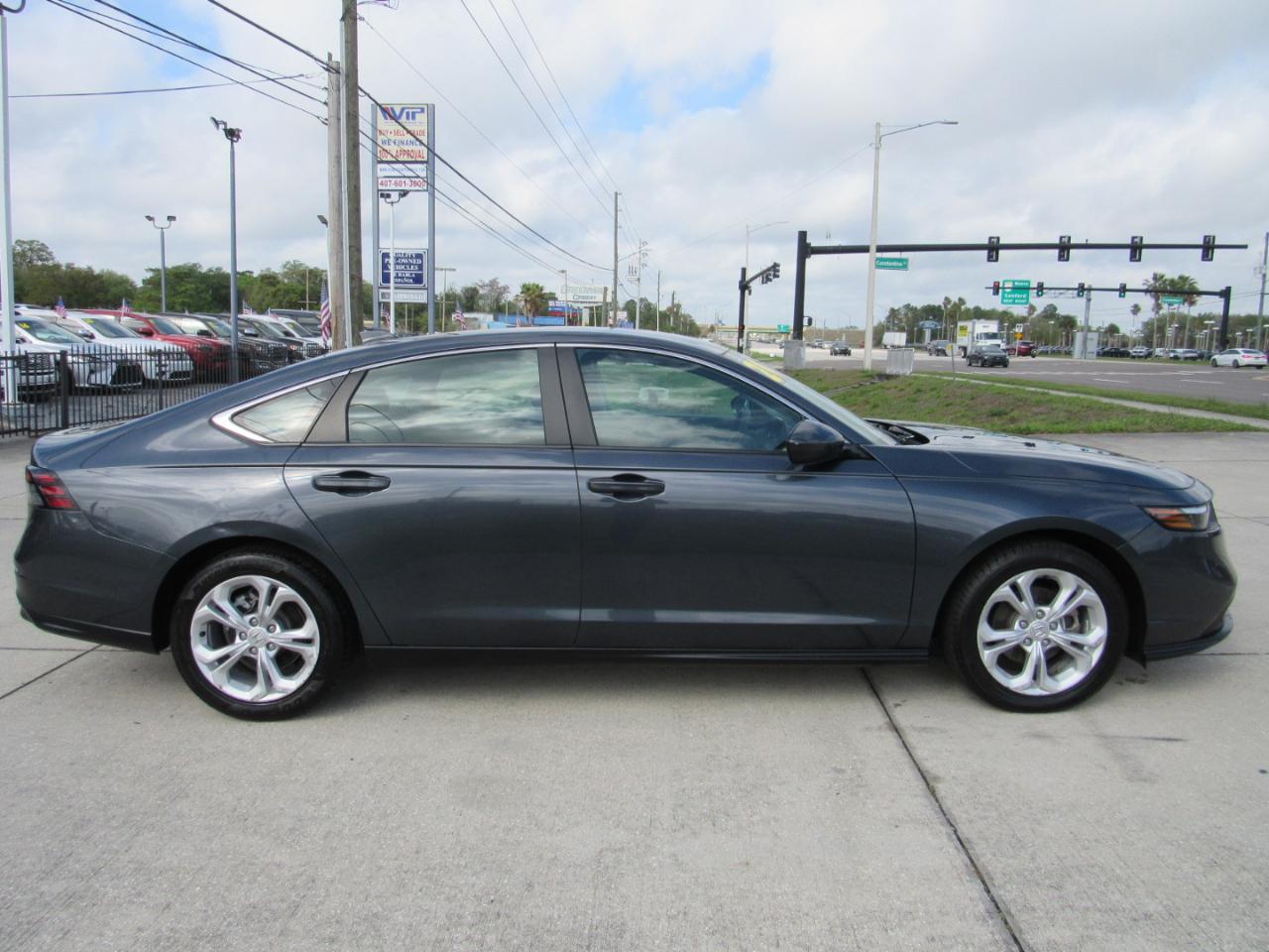 Honda Accord Sedan LX CVT 2024