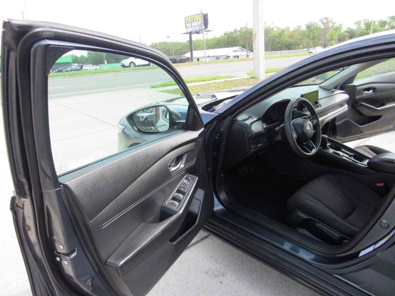 Honda Accord Sedan LX CVT 2024