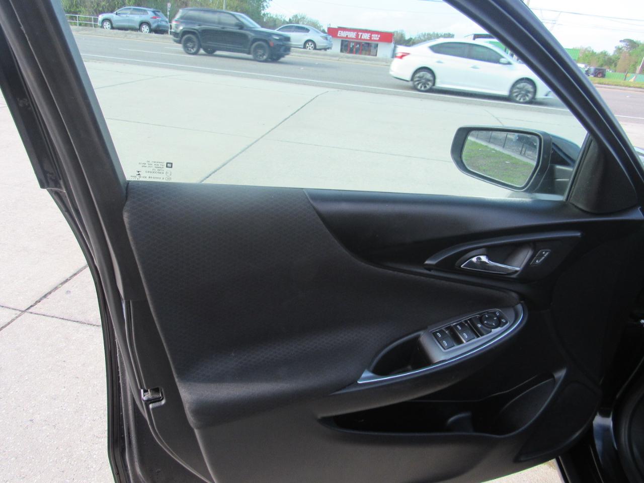 Chevrolet Malibu 4dr Sdn LT 2020