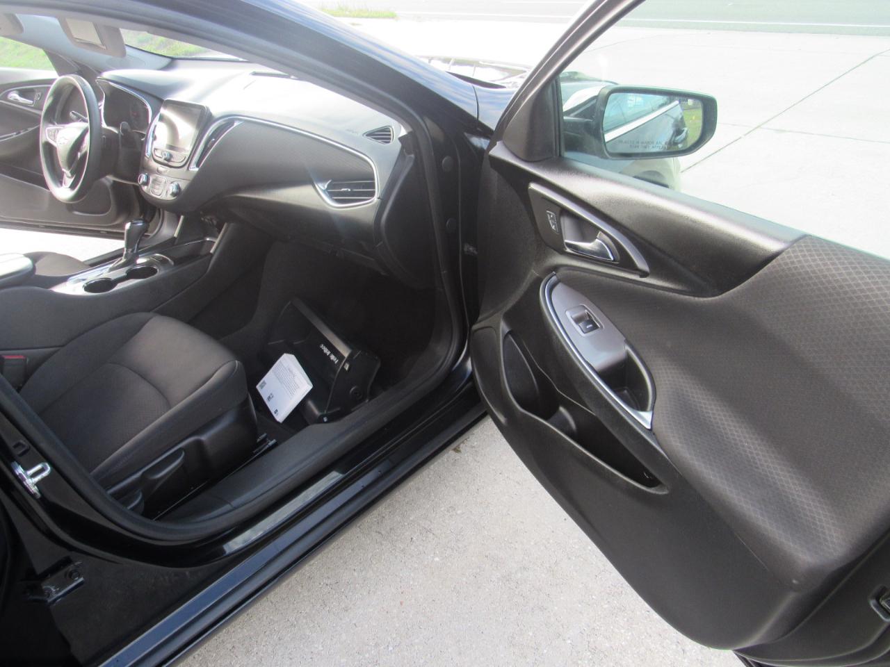 Chevrolet Malibu 4dr Sdn LT 2020