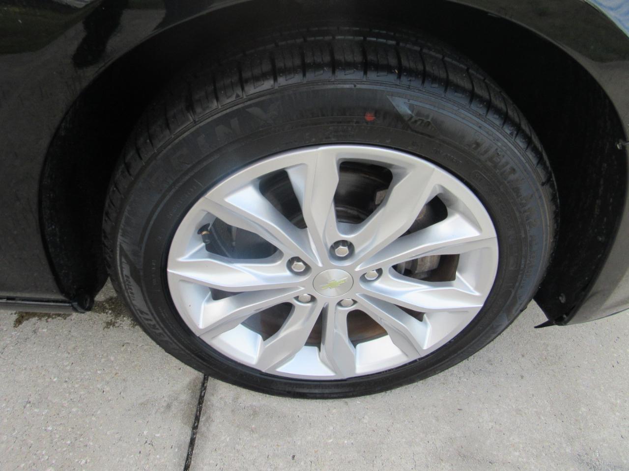 Chevrolet Malibu 4dr Sdn LT 2020