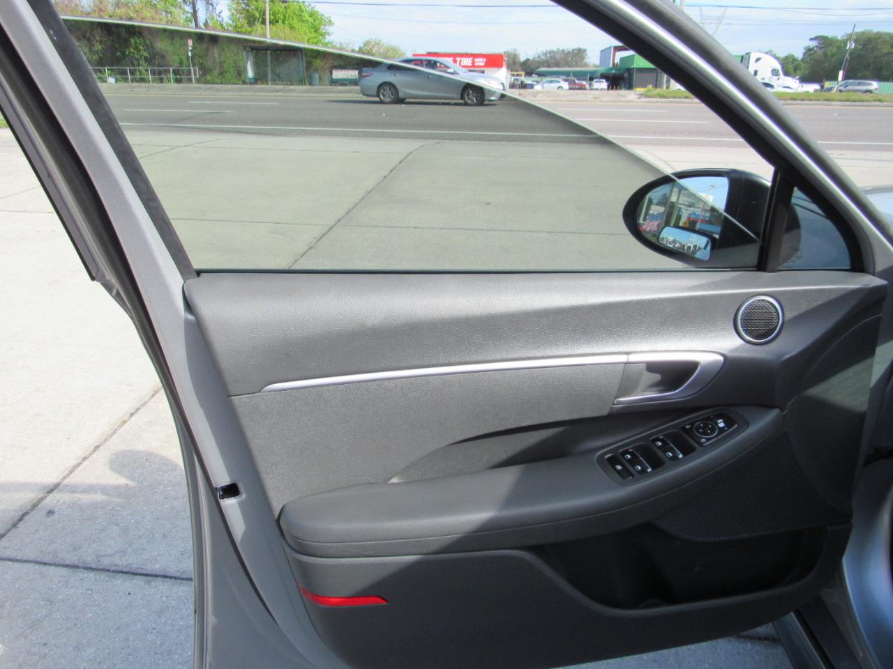 Hyundai Sonata SE 2.5L 2021