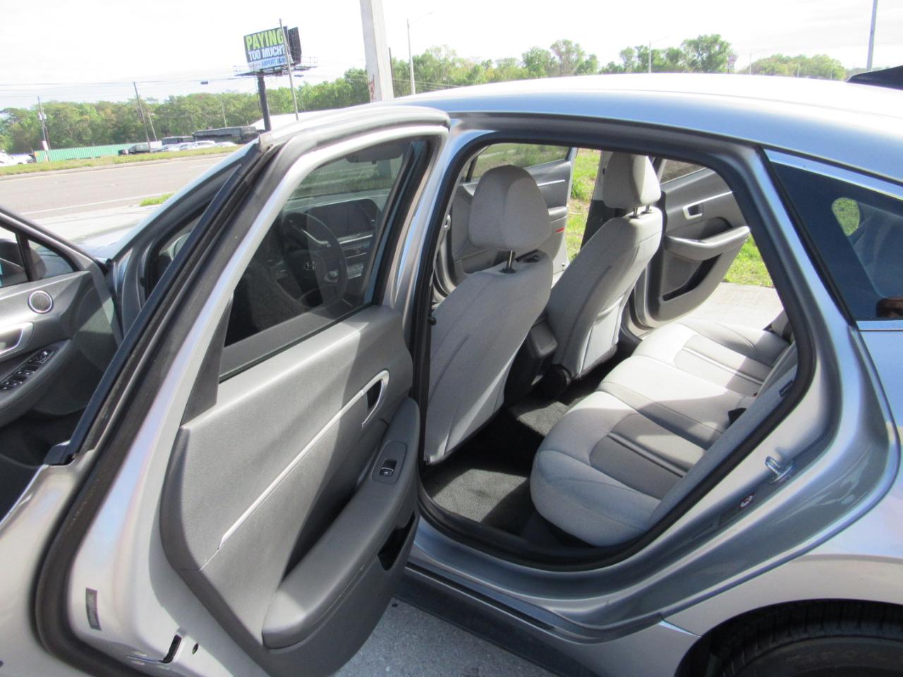 Hyundai Sonata SE 2.5L 2021