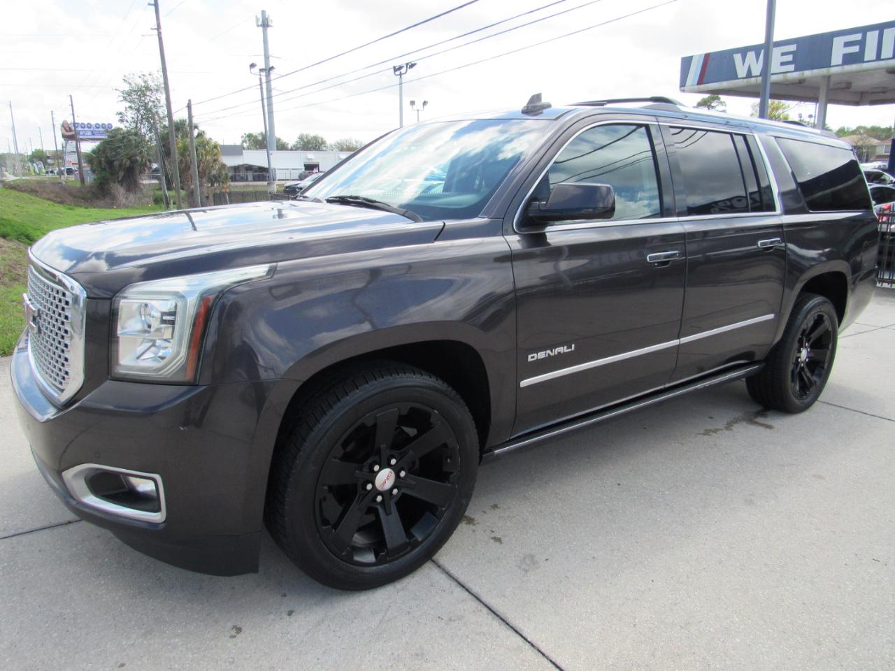 GMC Yukon XL 2WD 4dr Denali 2016