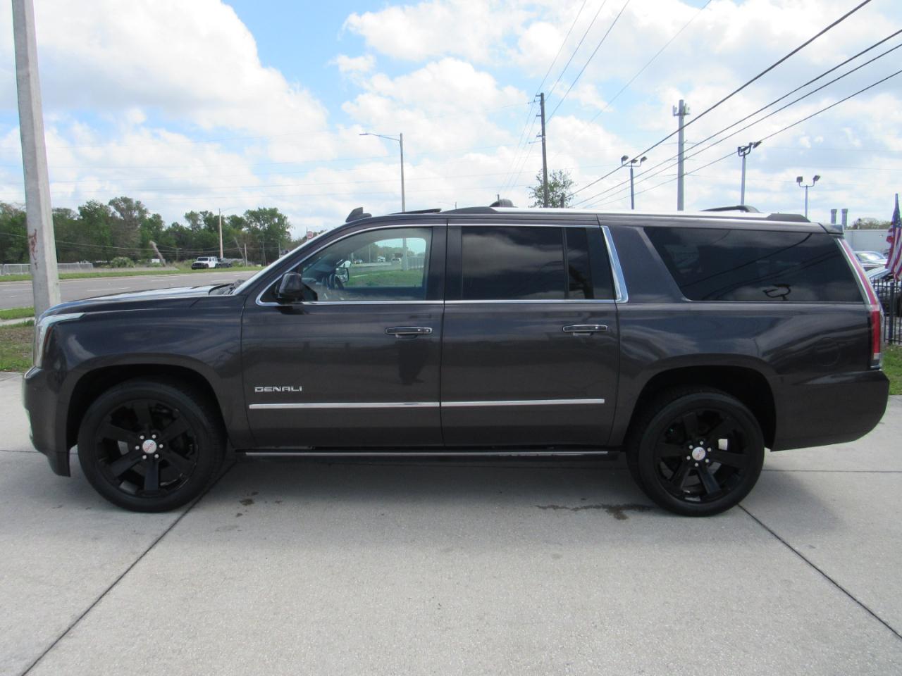 GMC Yukon XL 2WD 4dr Denali 2016