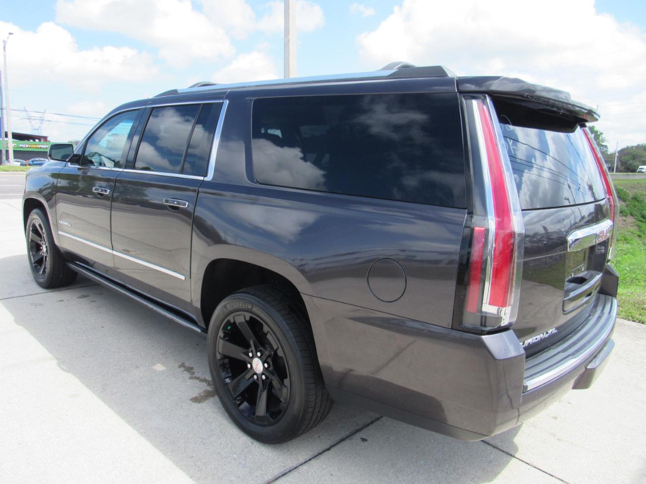 GMC Yukon XL 2WD 4dr Denali 2016