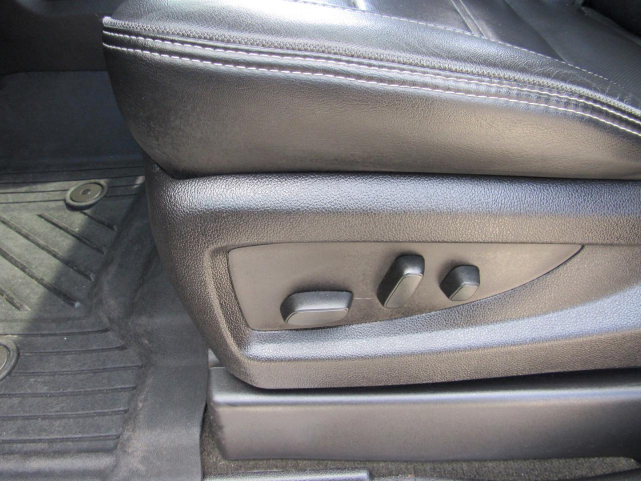 GMC Yukon XL 2WD 4dr Denali 2016