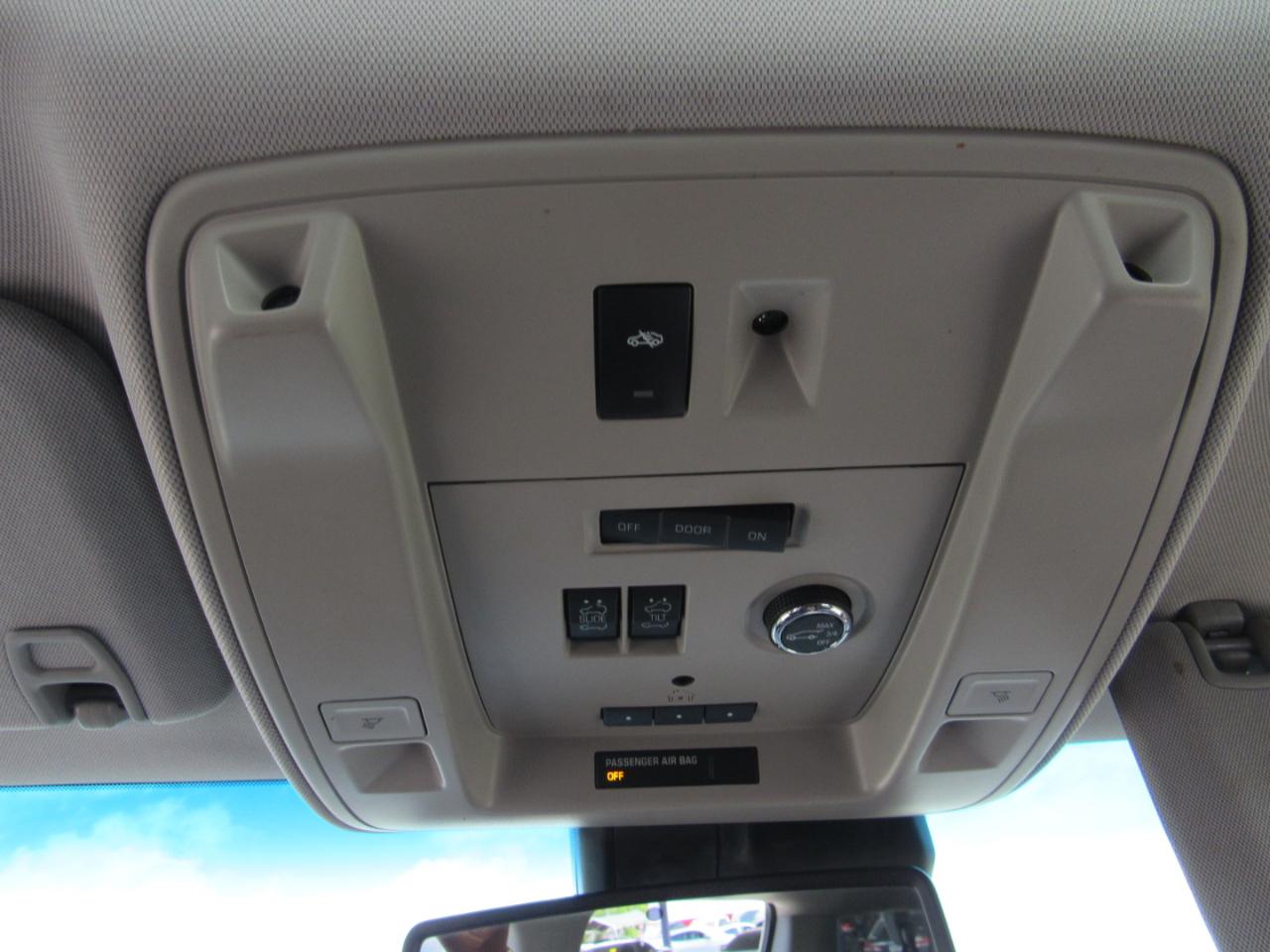 GMC Yukon XL 2WD 4dr Denali 2016