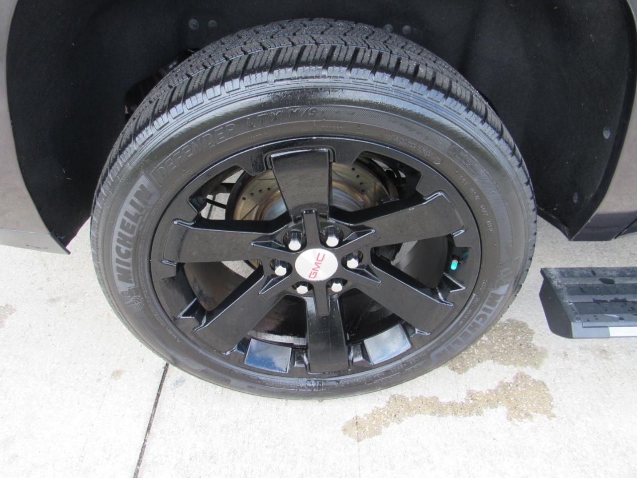 GMC Yukon XL 2WD 4dr Denali 2016