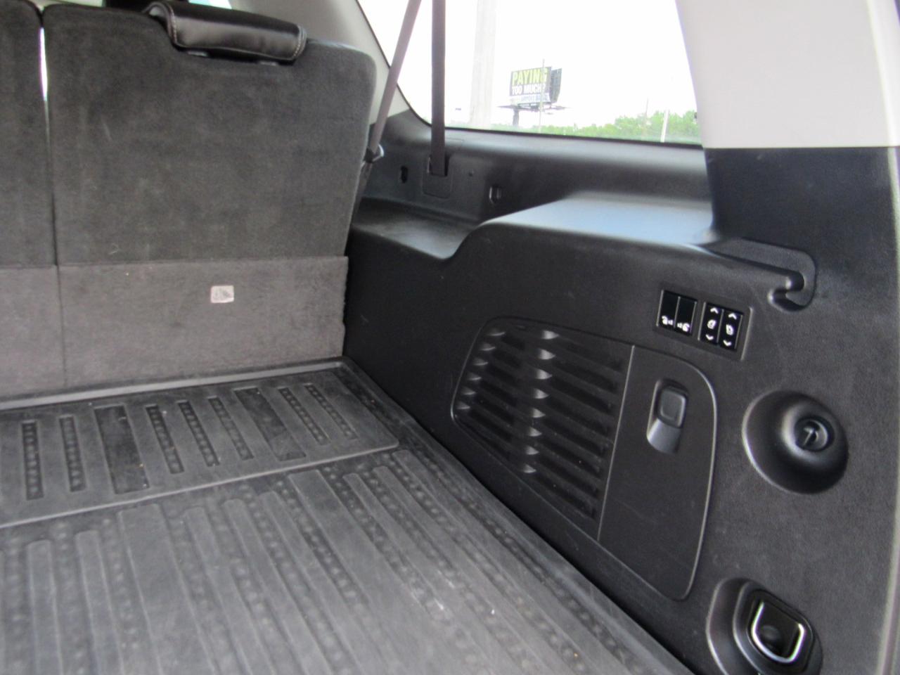 GMC Yukon XL 2WD 4dr Denali 2016