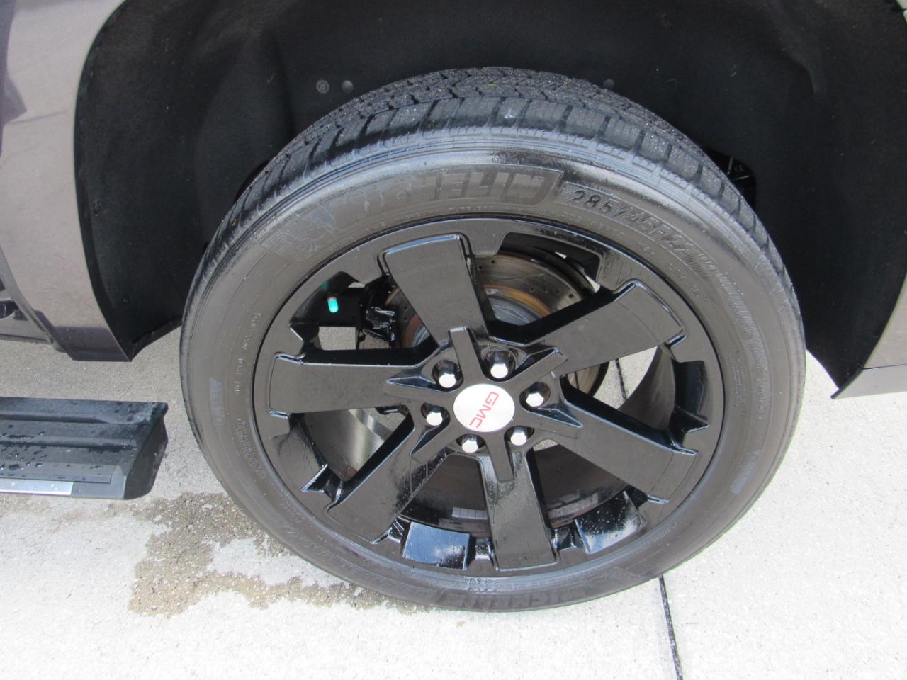 GMC Yukon XL 2WD 4dr Denali 2016