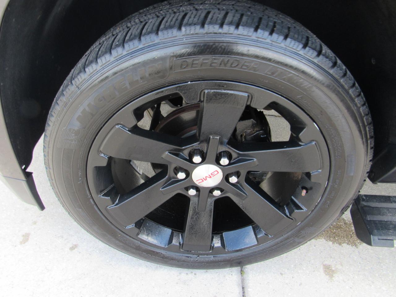 GMC Yukon XL 2WD 4dr Denali 2016