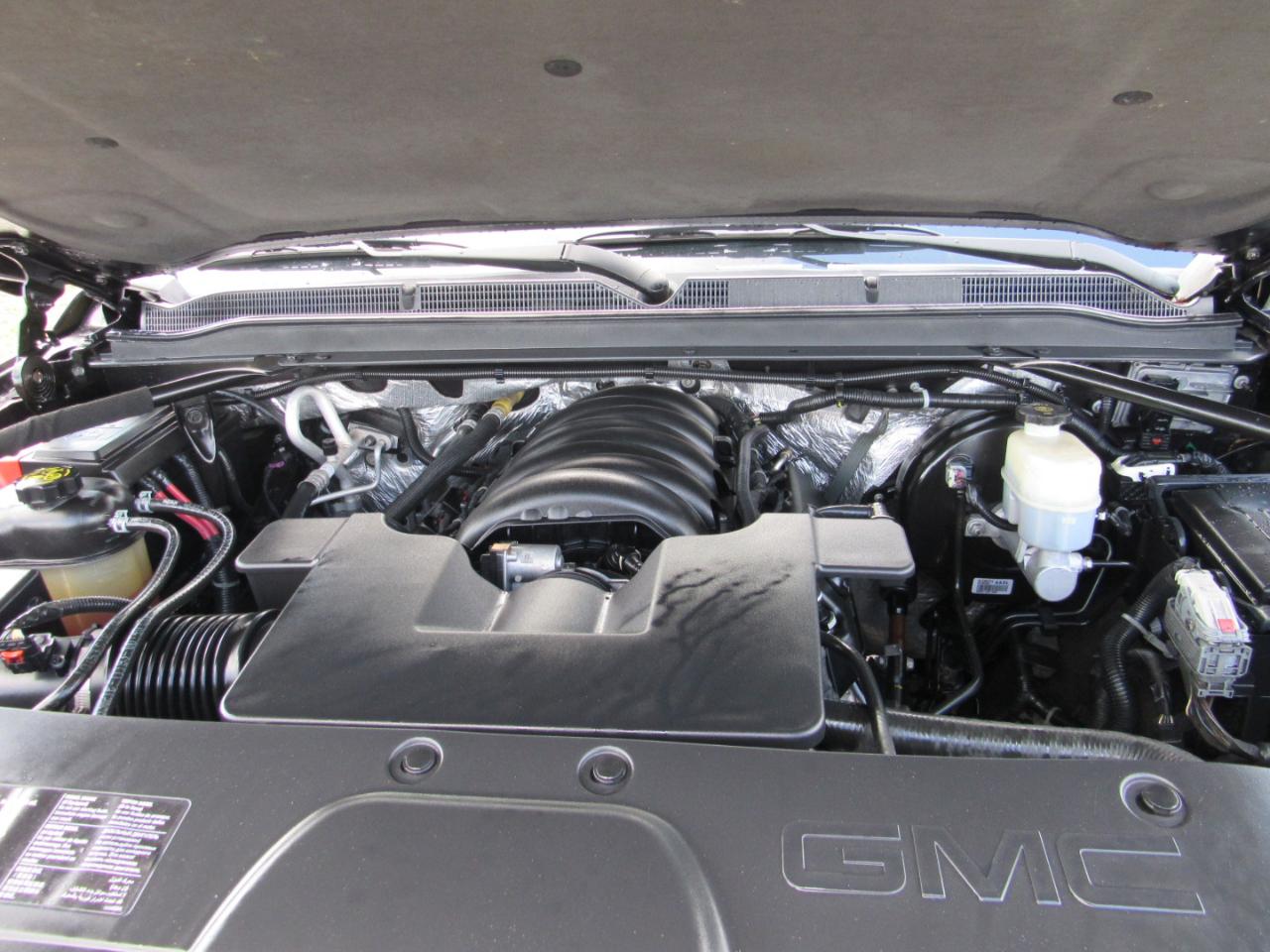 GMC Yukon XL 2WD 4dr Denali 2016