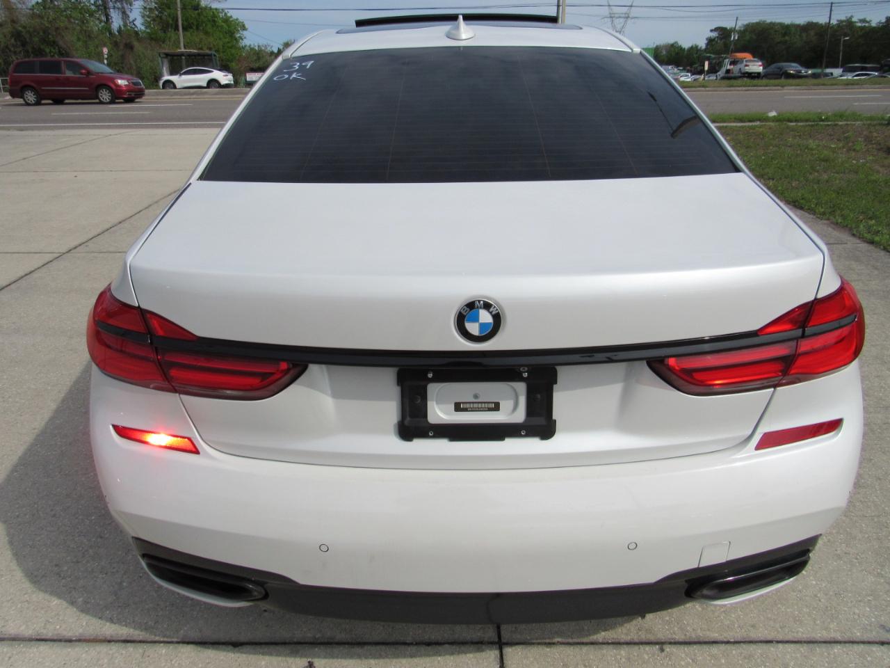 BMW 7 Series 750i Sedan 2018