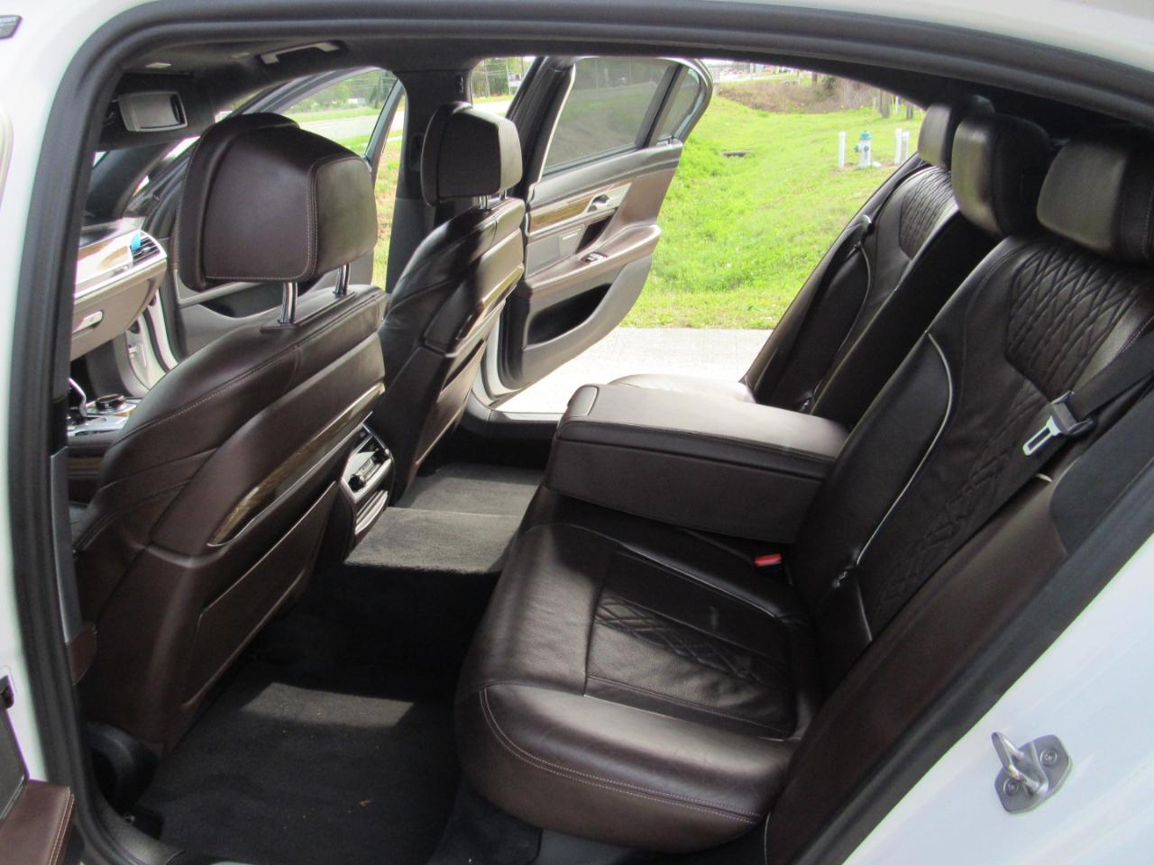 BMW 7 Series 750i Sedan 2018