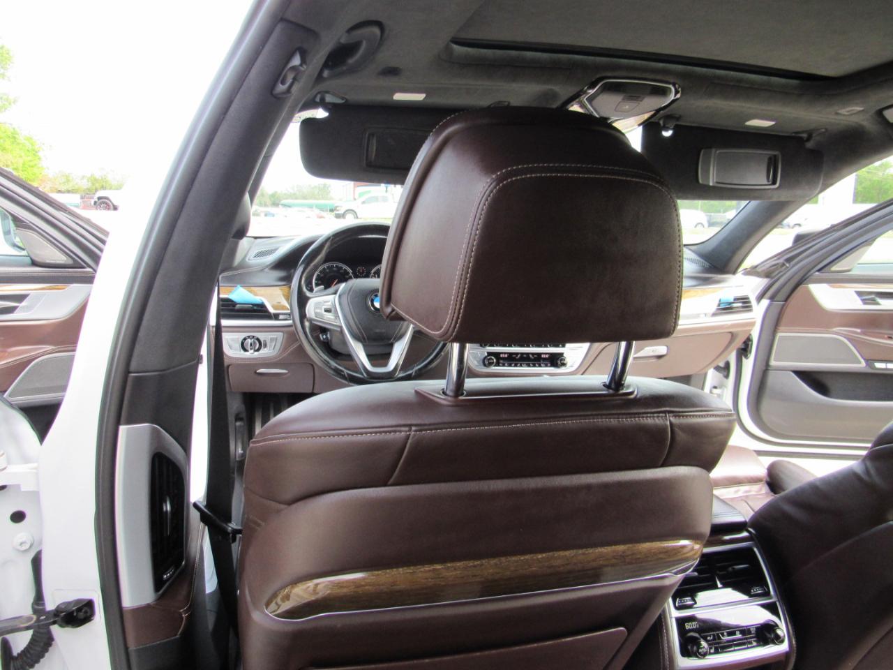 BMW 7 Series 750i Sedan 2018