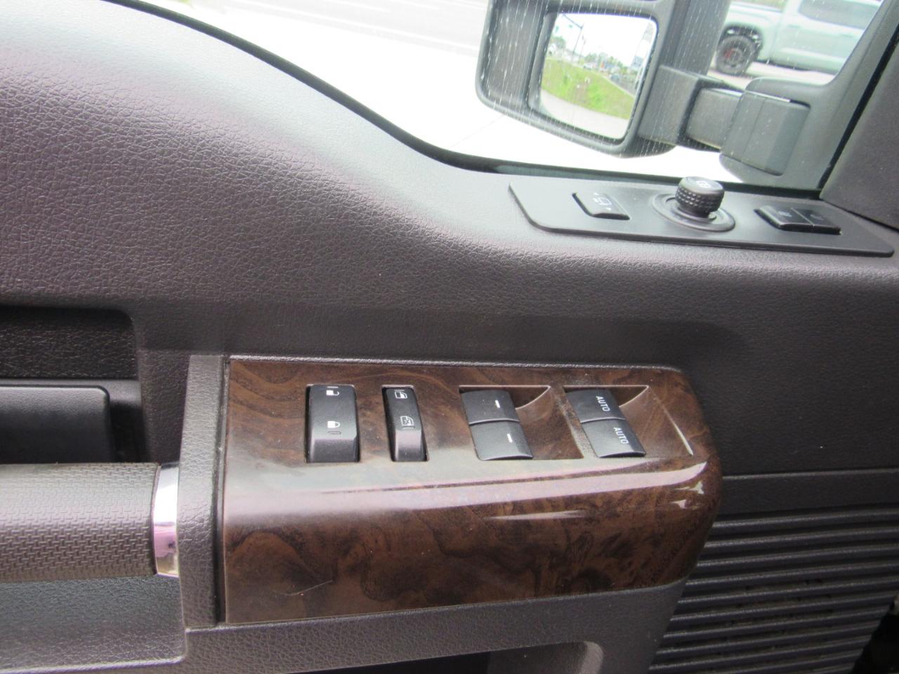 Ford Super Duty F-250 SRW 4WD Crew Cab 172" Lariat 2013