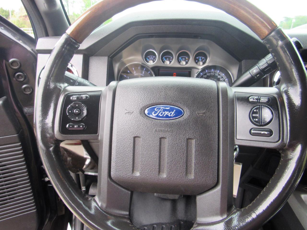 Ford Super Duty F-250 SRW 4WD Crew Cab 172" Lariat 2013