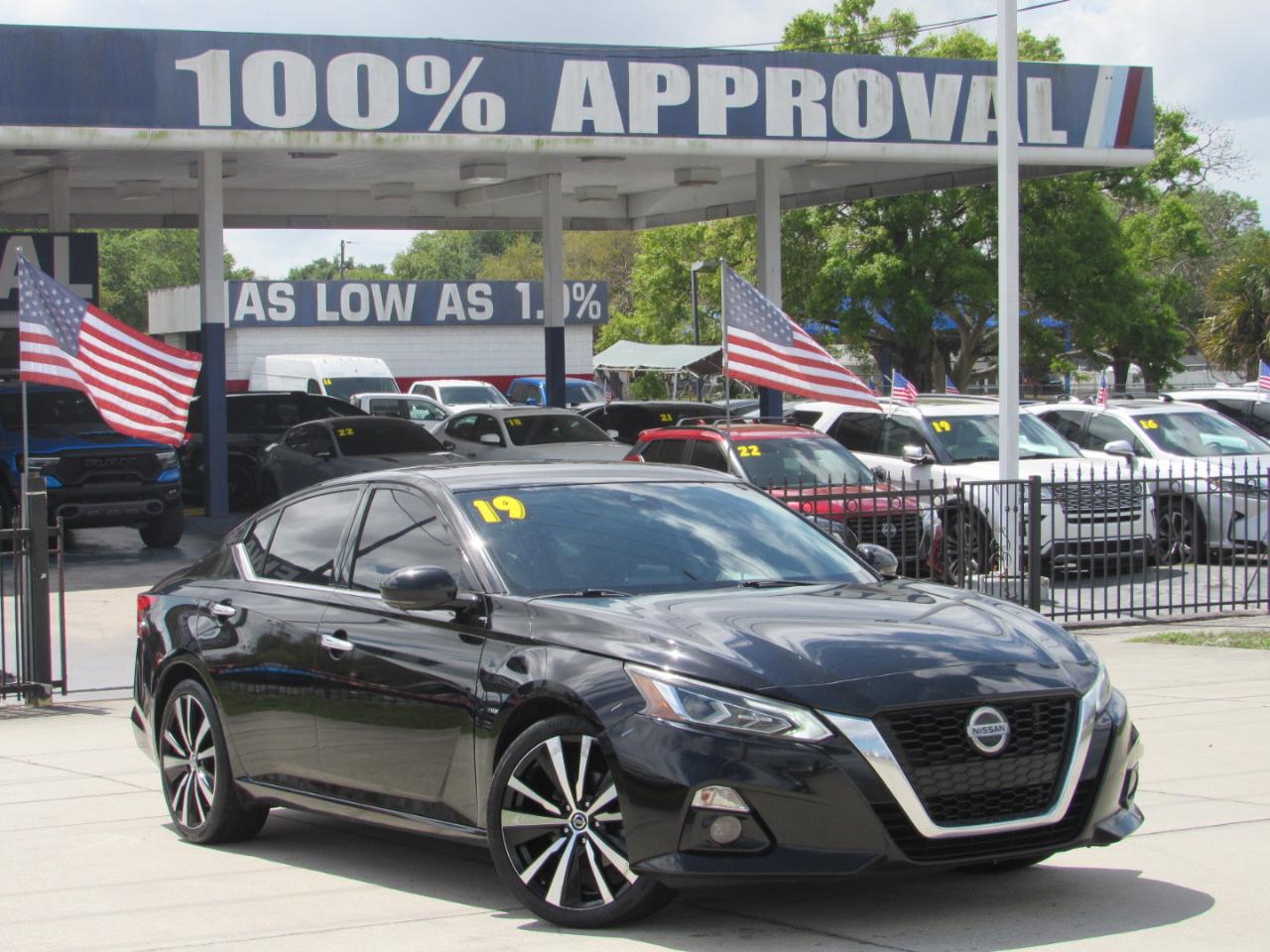 Nissan Altima 2.5 Platinum Sedan 2019