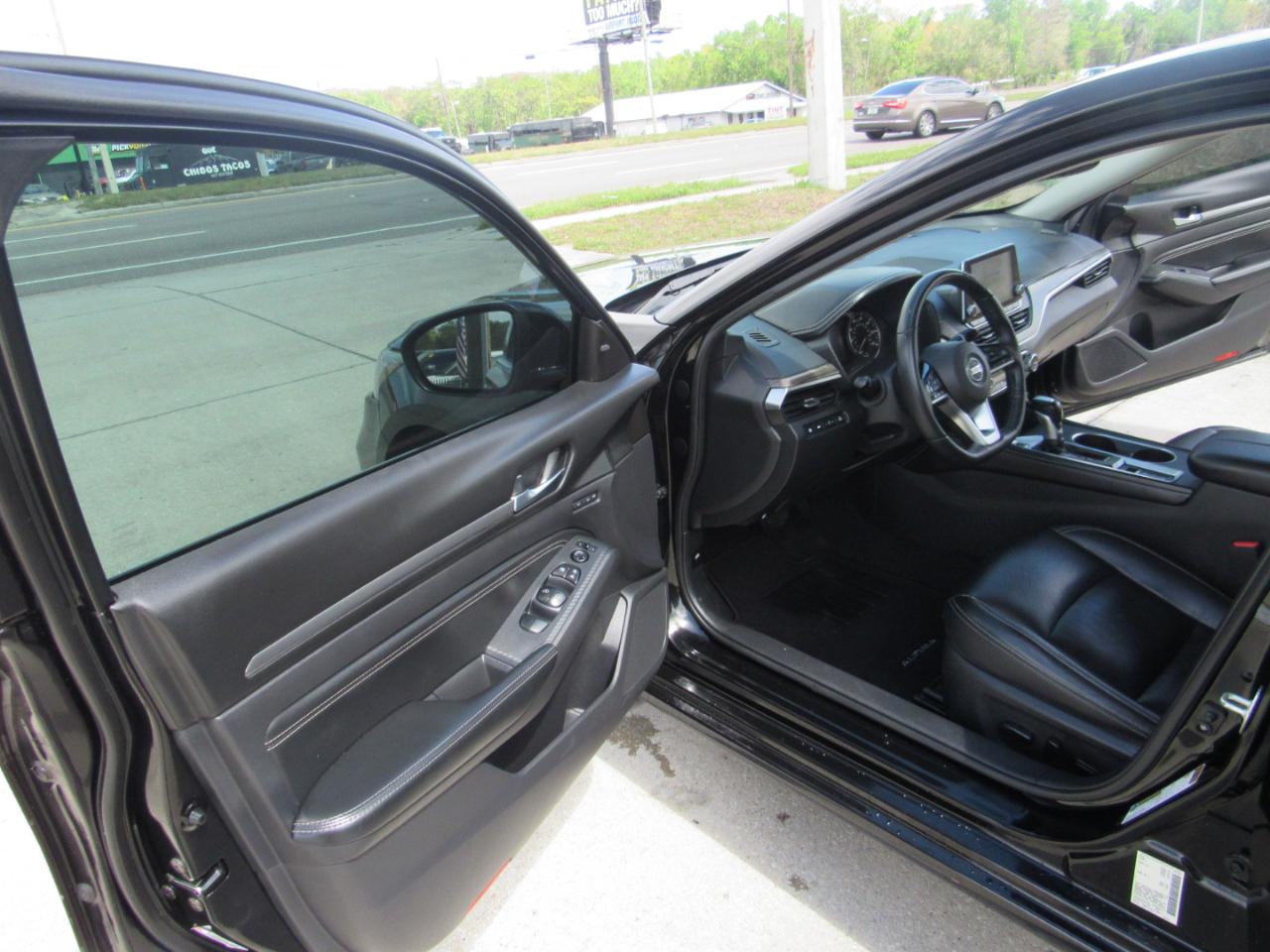 Nissan Altima 2.5 Platinum Sedan 2019