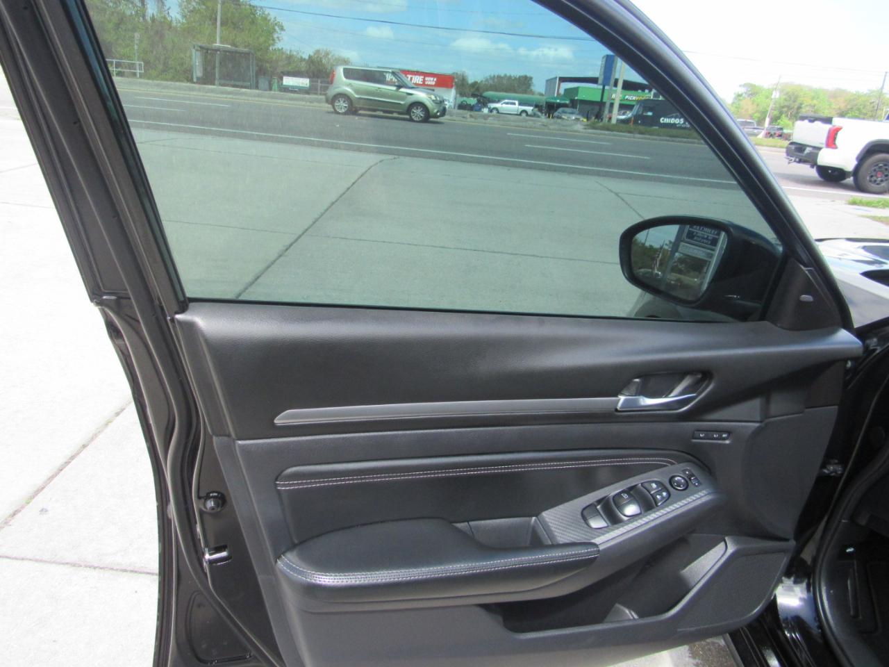 Nissan Altima 2.5 Platinum Sedan 2019