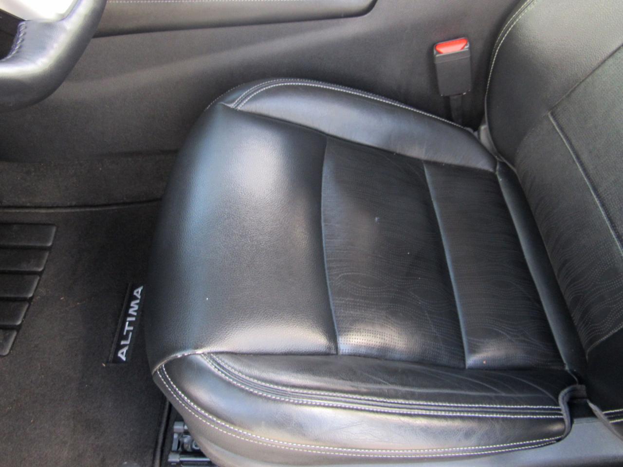 Nissan Altima 2.5 Platinum Sedan 2019