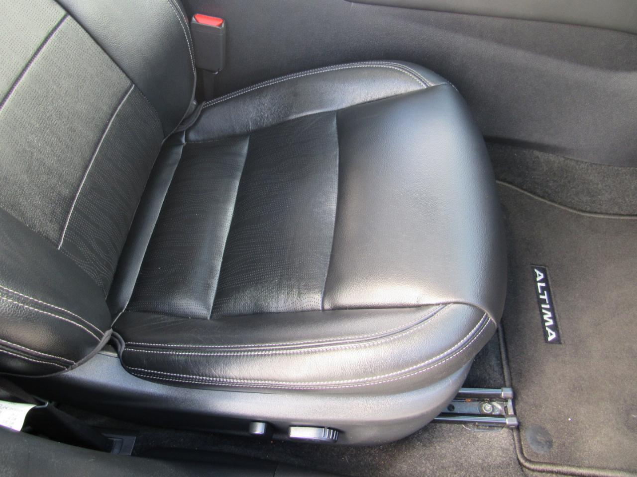 Nissan Altima 2.5 Platinum Sedan 2019