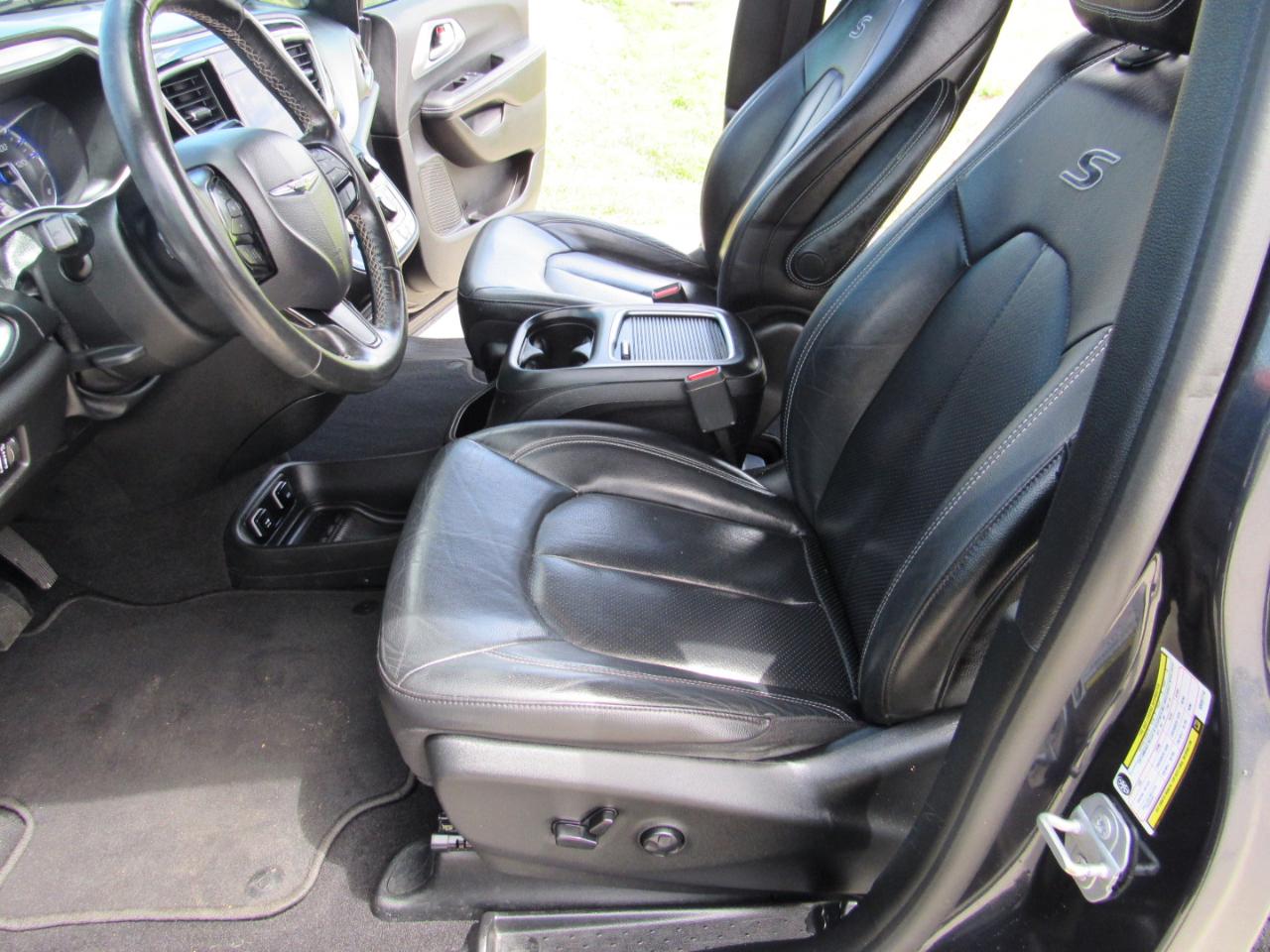 Chrysler Pacifica Touring L Plus FWD 2019