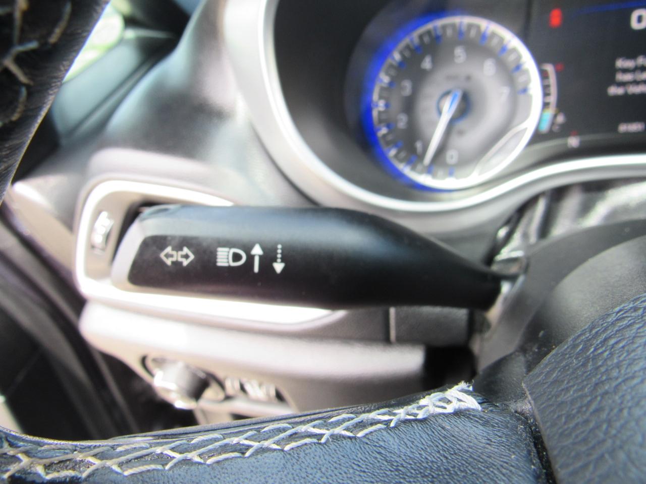 Chrysler Pacifica Touring L Plus FWD 2019