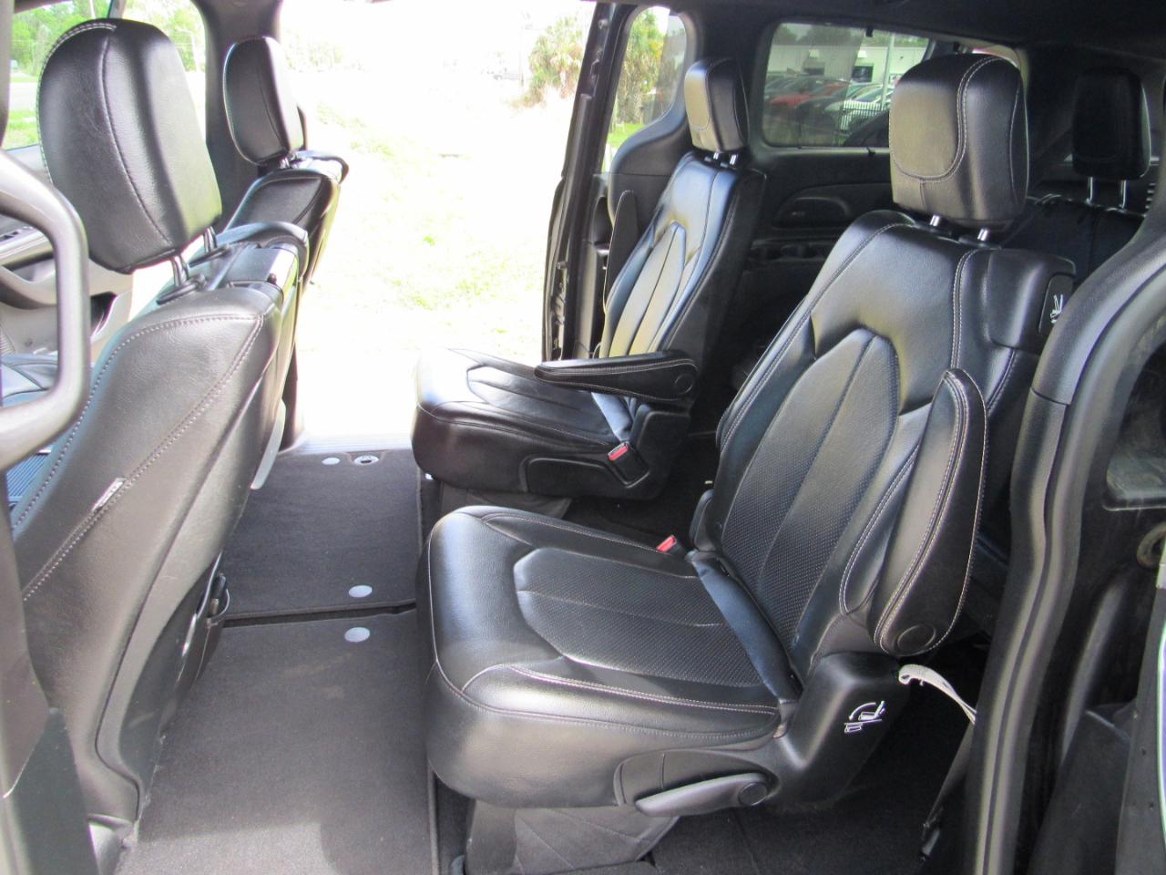 Chrysler Pacifica Touring L Plus FWD 2019